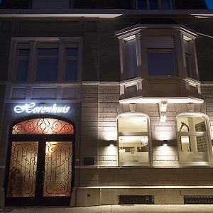 B&B Herenhuis อิเซเคม Exterior photo