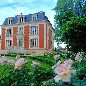 ชาโต เดอ ลา แช Hotel Saint-Christophe-en-Brionnais Exterior photo