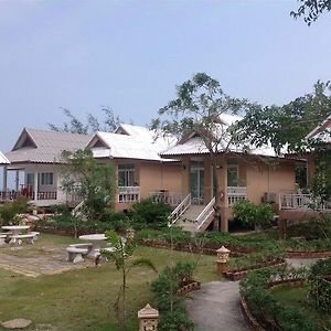 Fanta Beach Resort เกาะพะงัน Exterior photo