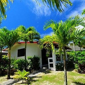 Reefcomber Sunset Beach Motel ราโรทองกา Exterior photo