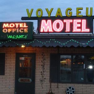 Voyageur Motel ทูฮาร์เบอร์ส Exterior photo