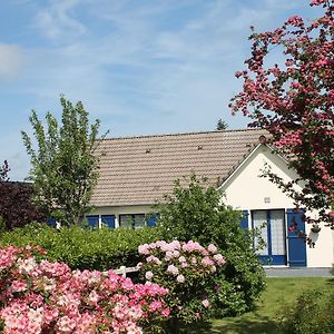 Une Chambre D'Hote Yvetot Bed & Breakfast Exterior photo