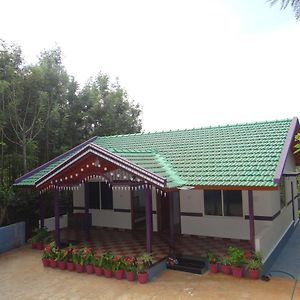 Bellichukki Homestay จิกมากาลูร์ Exterior photo