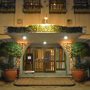 ลา พาริลล่า โฮเต็ล Hotel Cabanatuan City Exterior photo