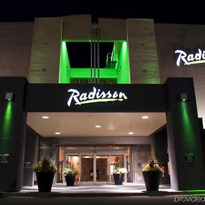 Radisson Hotel เรดเดียร์ Exterior photo