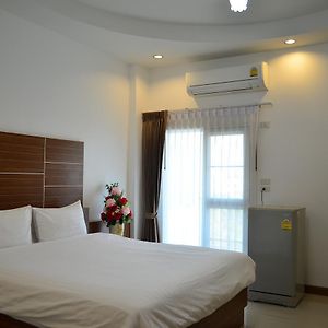 Ketsara Hotel มหาสารคาม Room photo