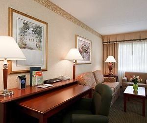 Doubletree Guest Suites Cincinnati/ชารอนวิลล์ Exterior photo