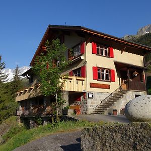 Gasthaus Goescheneralp Hotel เกอเชเน็น Exterior photo