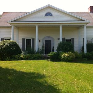 Seaview White House Bed & Breakfast Stratford Exterior photo