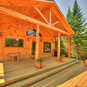 Le St Bernard - Les Chalets Spa Canada ลามัลแบ Exterior photo