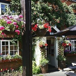 The Pear Tree Hotel Hook Norton Exterior photo