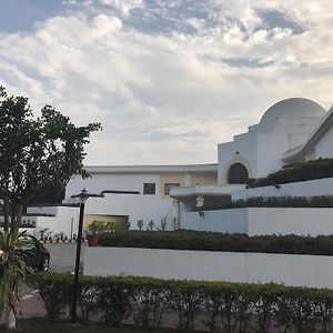 The Royal Residency Hotel Kushinagar Exterior photo