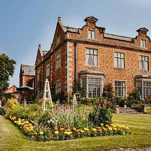 Willington Hall Hotel ทาร์พอร์ลีย์ Exterior photo