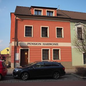 Pension Harmonie -Self Check-In Hotel โคลีน Exterior photo