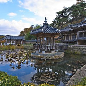 Gwiae Traditional House Hotel Yeongcheon Exterior photo