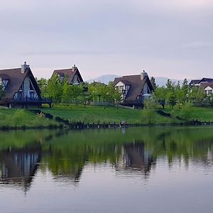 Sakit Gol - Silent Lake Hotel ชามักคึ Exterior photo