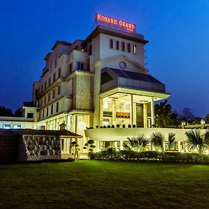โคนัก แกรนด์ โฮเต็ล Hotel Mirzapur Exterior photo