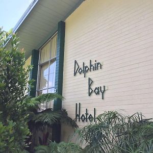 Dolphin Bay Hotel ฮิโล Exterior photo