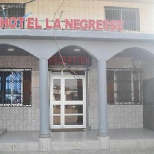 Hotel La Negresse ดูอาลา Exterior photo