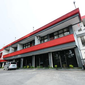 Benteng Hotel บูกิตติงกี Exterior photo