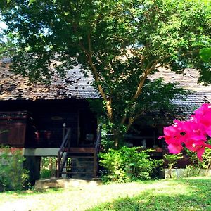 Baan Parimtarn Kanchanaburi Villa ช่องสะเดา Exterior photo