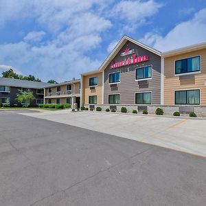 อเมริกอินน์ บาย วินด์แฮม อัลโกนา Hotel Algona Exterior photo