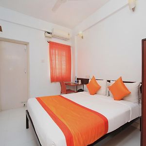 Oyo 1356 Hotel Gokulam Compact ไมซอร์ Exterior photo