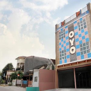 โอโย 120 จีพี เรสซิเดนซ์ Hotel Kampung Sawah Exterior photo