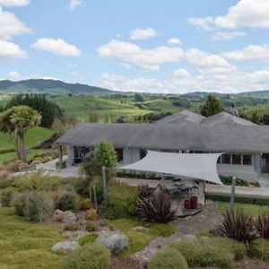 Above The River Karapiro Bed & Breakfast Apartment Exterior photo