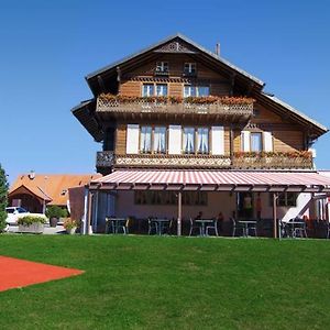 Hotel - Restaurant Le Manoir Vaulruz Exterior photo