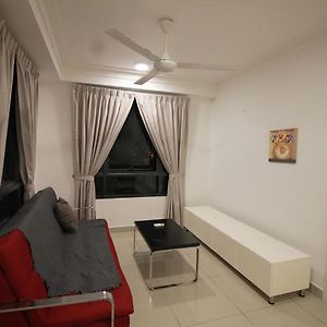 Abz Apartment @ Solstice ไซเบอร์จายา Exterior photo