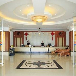 Shunlong Seaview Hotel ซานย่า Interior photo
