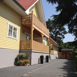 Haus Stoertebeker Appartements - Hotel Garni ลุบมิน Exterior photo