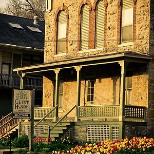 Abe'S Spring Street Guest House กาลีนา Exterior photo