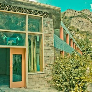 Hunza Marcopolo Inn กิลกิต Exterior photo