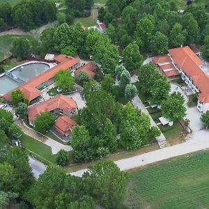 Yannis Hotel Krinidhes Exterior photo