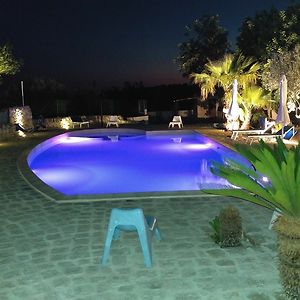 Agriturismo Al Casale Villa ดอนนาฟูกาตา Exterior photo