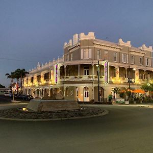 The Rose Hotel & Motel บันเบอรี Exterior photo