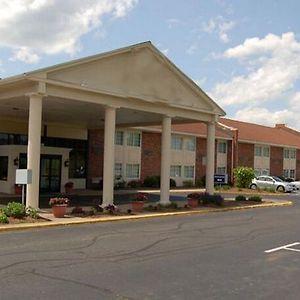 Clarion Inn Bradley Airport วินด์เซอร์ล็อกส์ Exterior photo