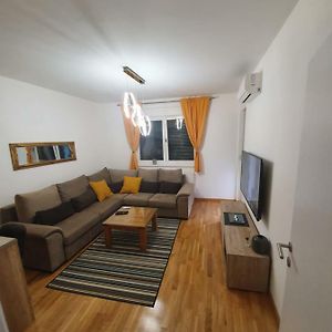 Apartman Lux Doboj Apartment Exterior photo