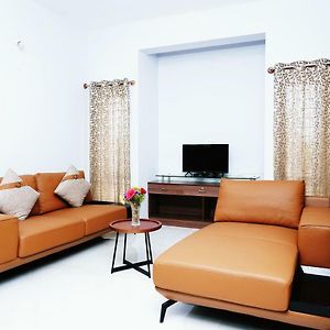 Unnathi Suites ไมซอร์ Exterior photo