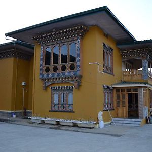 Yangkey Villa พาโร Exterior photo