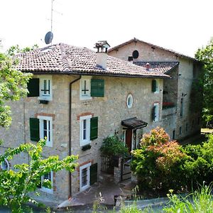 La Quercia - La Maison Des Arts Bed & Breakfast Vezzano sul Crostolo Exterior photo