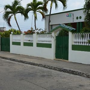 Casa Ileana Y Ray Hotel Santa Marta Exterior photo