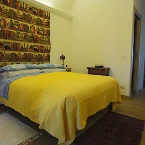 Two Rooms Apartment In Palazzo Malaspina เปียเชนซา Exterior photo