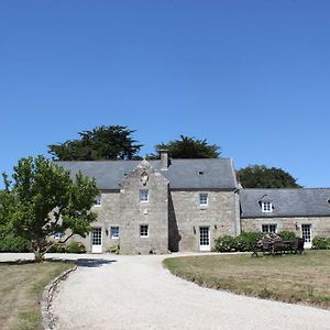 Manoir De Kerliviry Bed & Breakfast Cleder Exterior photo