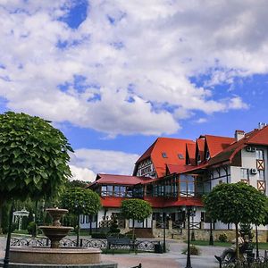 Галицька Корона Hotel ลวีฟ Exterior photo