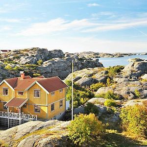 12 Person Holiday Home In Sk Rhamn คาร์แฮมน์ Exterior photo