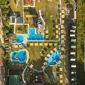 Mar De Suenos Water Park Hotel ปารานา Exterior photo