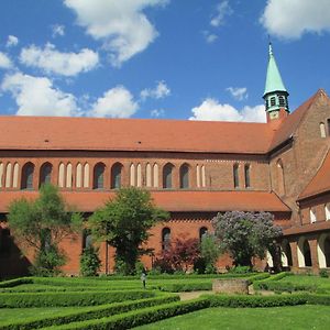 Zentrum Kloster เลห์นิน Exterior photo